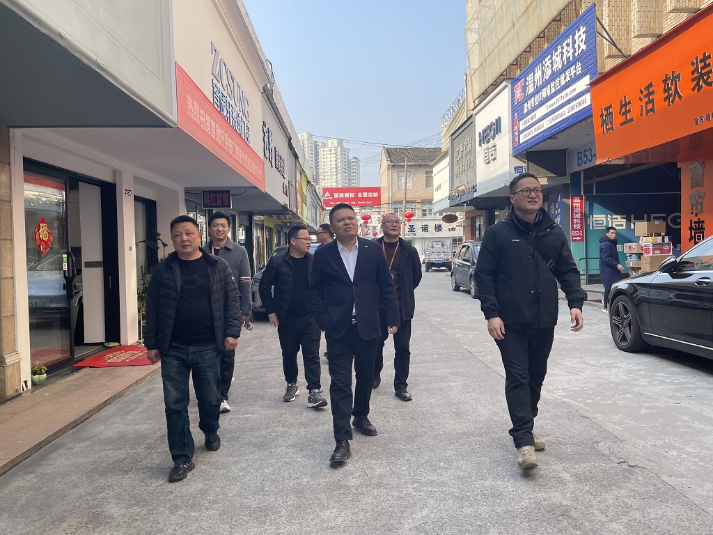 公司新聞丨市工業(yè)與能源集團黨委委員、副總經理歐陽南鋒一行赴營運公司督導資產改造項目安全生產工作